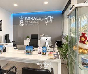Image post by @benalbeach on Instagram