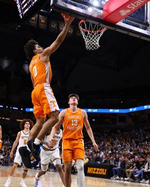 Image post by @vol_hoops on Instagram