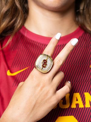 Image post by @uscwsoccer on Instagram