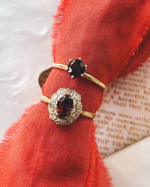Image post by @maejeanvintage on Instagram