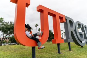 Image post by @utrgv on Instagram