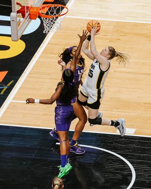 Image post by @IowaWBB on Twitter