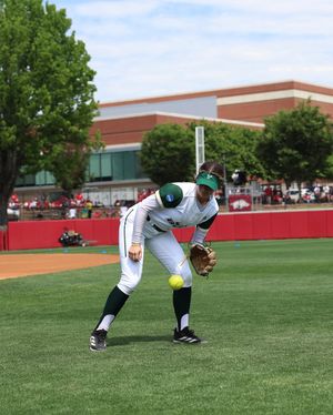 Image post by @usfsoftball on Instagram