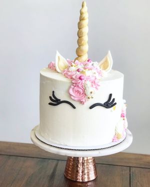 Image post by @theblondewhobakes on Instagram