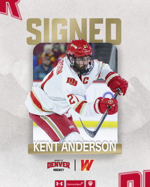 Image post by @du_hockey on Instagram