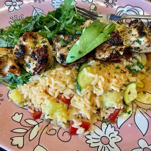 Image post by @thebarndoor_ridgefield on Instagram