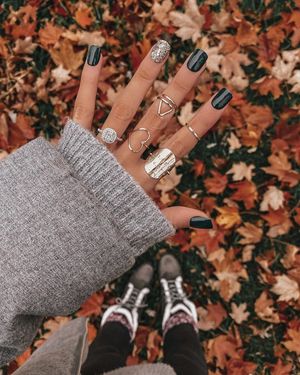 Image post by @impresslashes on Instagram