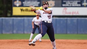 Image post by @auburnsoftball on Instagram