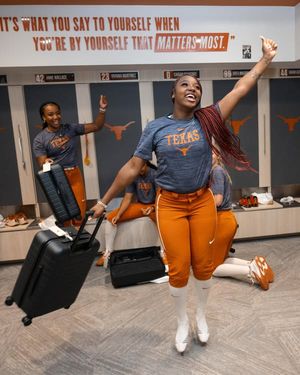 Image post by @TexasLonghorns on Facebook