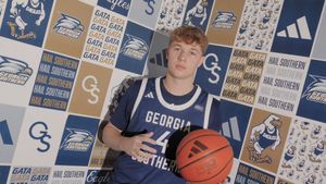 Video post by @GSAthletics_MBB on Twitter