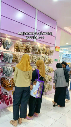Image post by @deliwafastore.kediri on TikTok