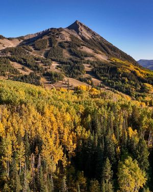 Image post by @skicrestedbutte on Instagram