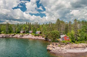 Image post by @breezypointcabins on Facebook