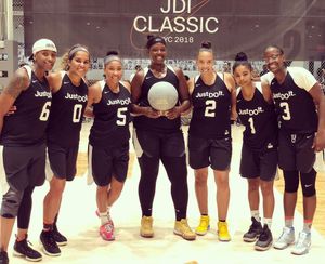 Image post by @ladieswhohoop on Instagram