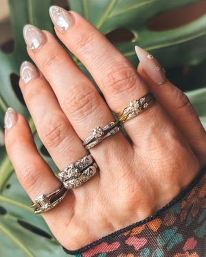 Image post by @maejeanvintage on Instagram