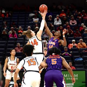 Image post by @uvawomenshoops on Instagram