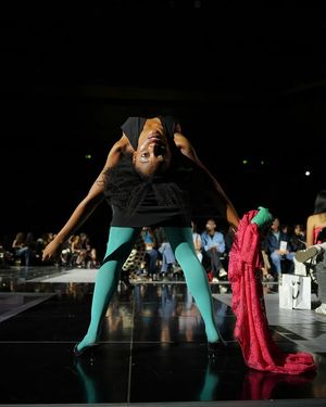 Image post by @aaryndoll on Instagram