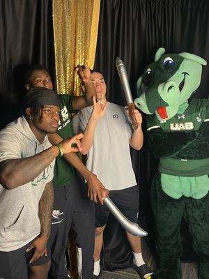 Image post by @uab_fb on Instagram