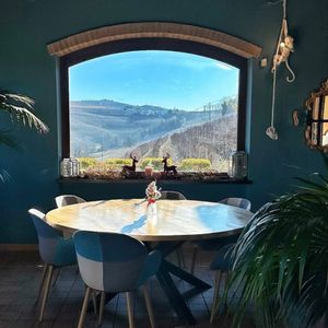 Image post by @villagarassino on Instagram