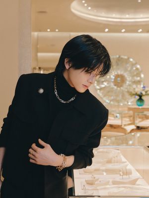 Image post by @ellehongkong on Instagram