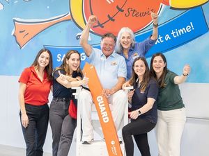 Image post by @stewleonards on Instagram