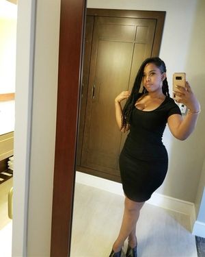 Image post by @iamleahluxe on Instagram