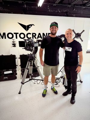 Image post by @motocrane_team on Instagram