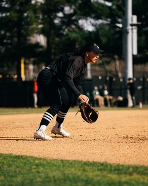 Image post by @oakland_softball on Instagram