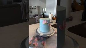 Video post by @theblondewhobakes on YouTube