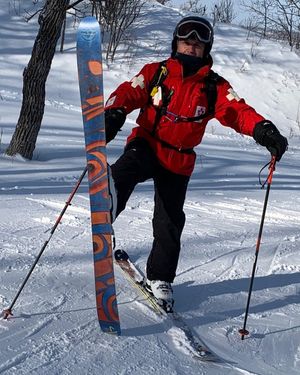 Image post by @j_skis on Instagram