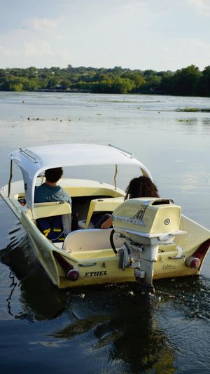 Video post by @retroboatrentalsatx on Facebook