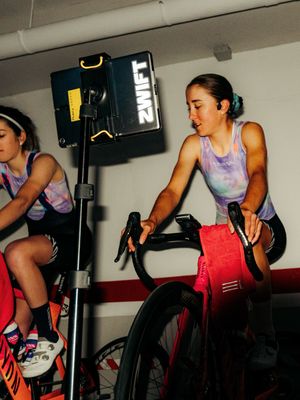 Image post by @wmncycling on Instagram