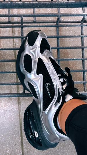 Video post by @chelsearhane on TikTok
