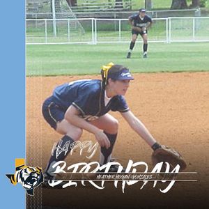 Image post by @etbu_softball on Instagram
