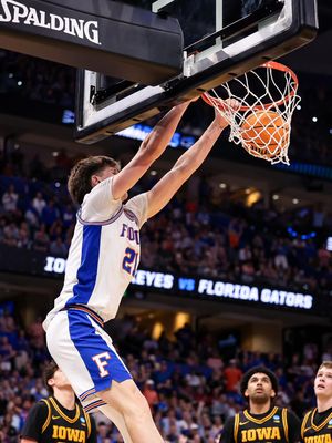 Image post by @gatorsmbk on Instagram