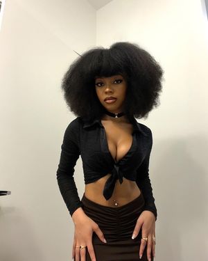 Image post by @thecleopatralee on Instagram