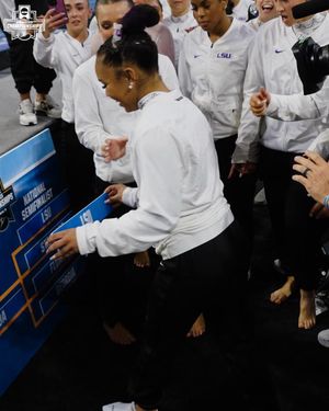 Video post by @NCAA_Gymnastics on Twitter