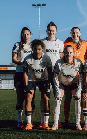 Video post by @westhamwomen on TikTok