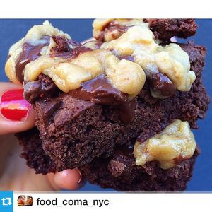 Image post by @insomniacookies on Instagram