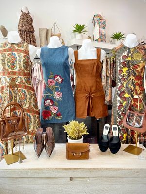 Image post by @hemline on Instagram