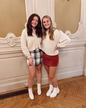 Image post by @calliefalzone on Instagram