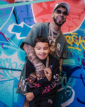 Image post by @anuel on Instagram