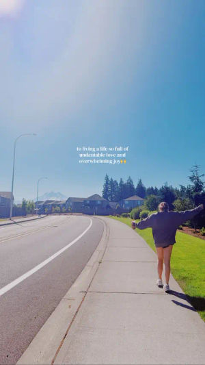 Image post by @ainsleyboucek on TikTok