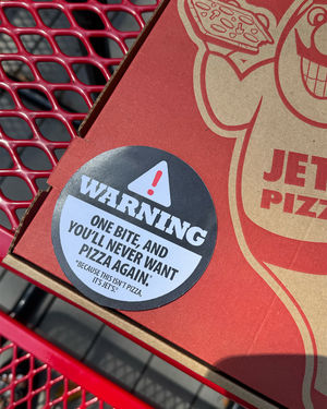 Image post by @jetspizza on Instagram
