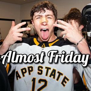 Image post by @collegehockeybuzz on Instagram