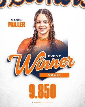 Image post by @IlliniWGym on Twitter