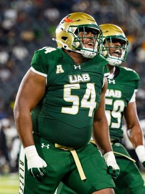 Image post by @uab_fb on Instagram