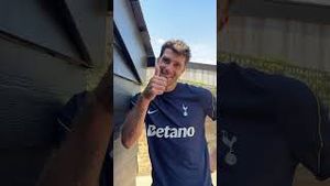 Video post by @tottenhamhotspur on YouTube