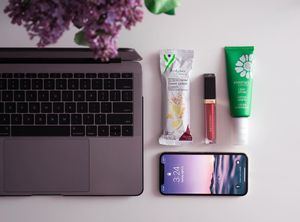 Image post by @amway on Instagram