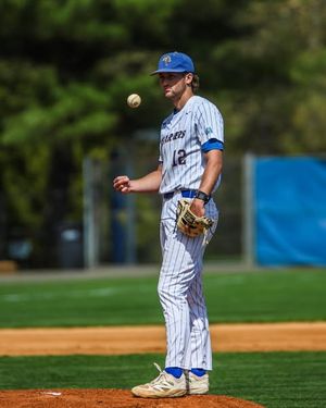 Image post by @unewhavenbase on Instagram